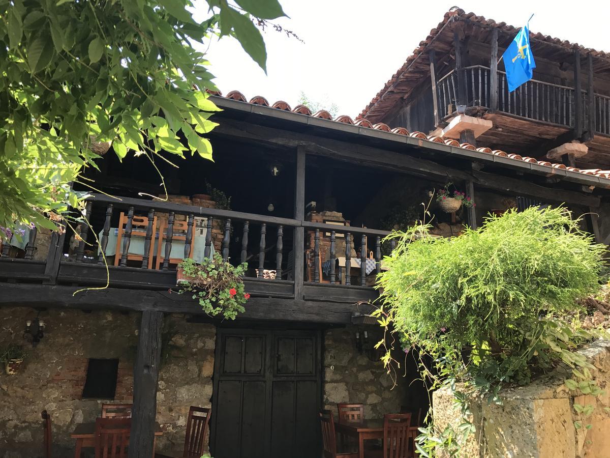 Posada El Pareon Sirviella 外观 照片
