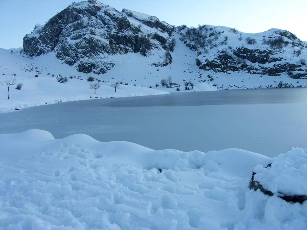Posada El Pareon Sirviella 外观 照片